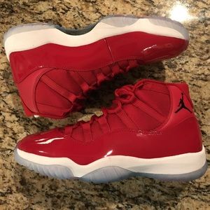 Red Jordan 11